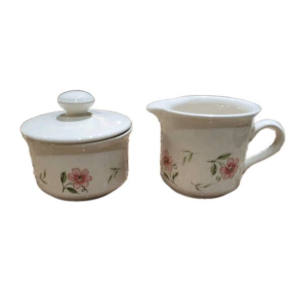 Biltons Made In England Sugar With Lid & Creamer Set Pink Flowers - Picture 1 of 16